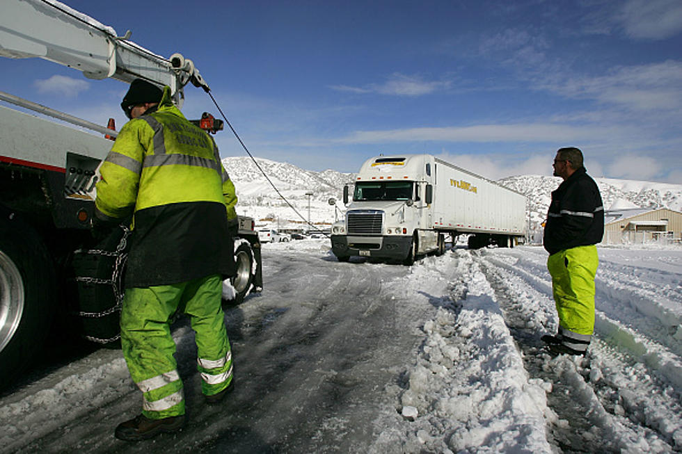 Memorial Weekend Snow Strands A Dozen Wyoming Drivers