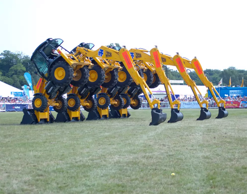 Unbelievable Excavator Tricks (Videos)