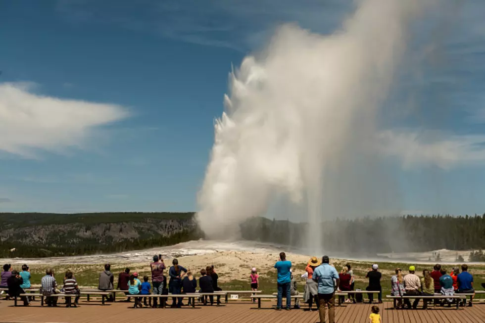 Old Faithful &#038; Other Yellowstone Favorites Are Open Again