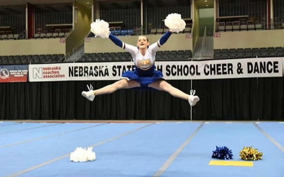 Brave Nebraska Cheerleader Competes Solo When Team Drops Out
