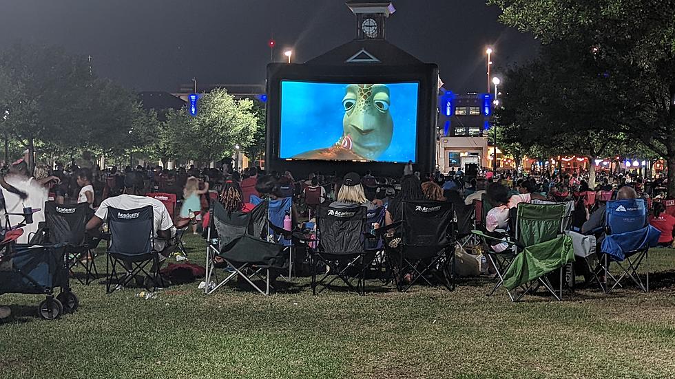 Tuscaloosa’s Free Summer Movie Series At Government Plaza Is Back