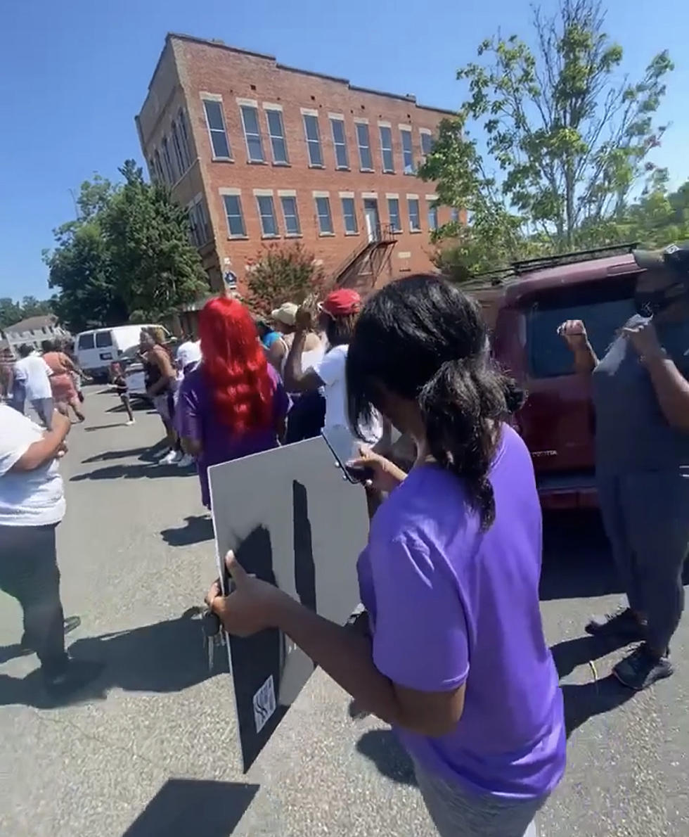 [Video] Centreville Residents Protest After Viral Video
