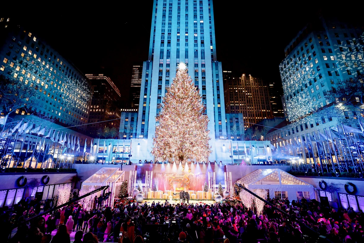 The 2023 Rockefeller Center Christmas Tree Lighting Will Take Place This  Month — Here's How to Watch