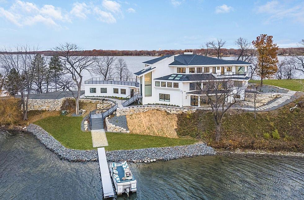 Look At This Amazing Midwest Island Home That Comes With A Hovercraft