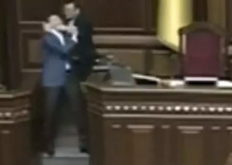 Smackdown In Ukraine&#8217;s Parliament [VIDEO]