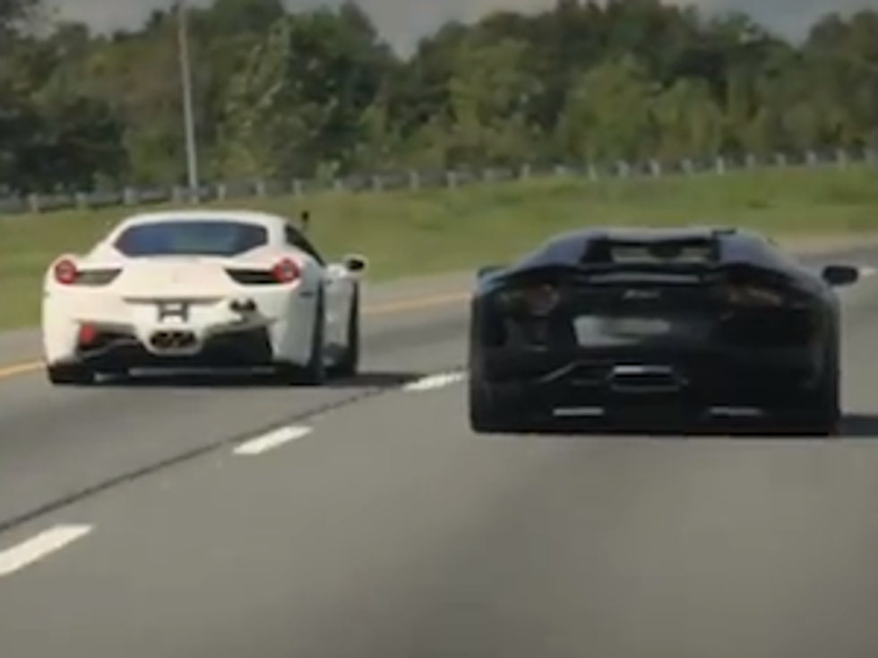 Ferrari 458 Italia and Lamborghini Aventador Take It To the Streets [VIDEO]