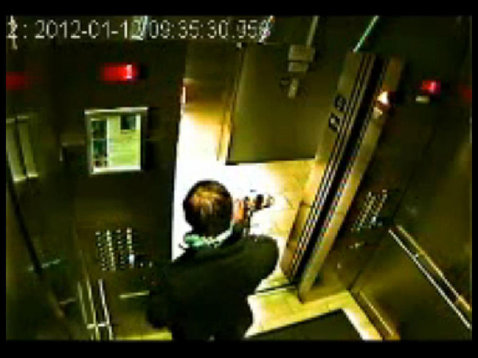 Man Superman’s Dog Into Elevator [VIDEO]