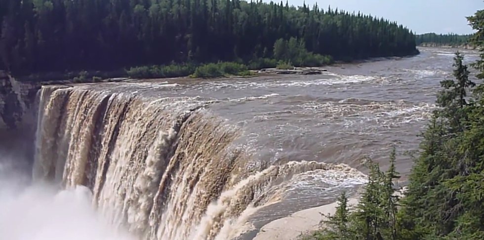 There’s An Impostor In Canada Calling Itself Twin Falls