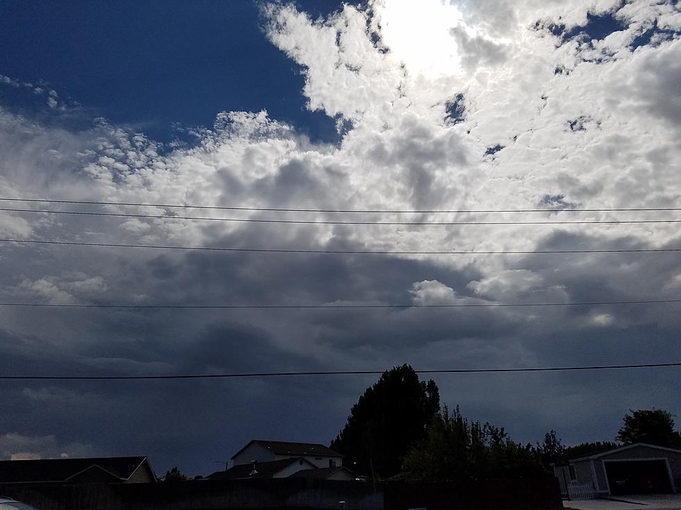 Thunderstorms with Lightning and Strong Winds Moving Through Magic Valley