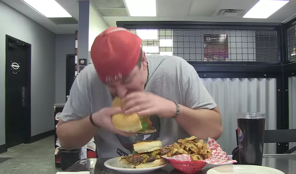 Idaho Burger Joint’s 2-Pound Challenge Beaten in 14 Minutes