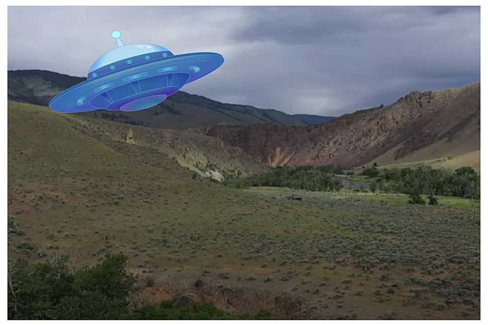 Bright, Odd-Shaped UFO Seen Over Mountains North Of Twin Falls