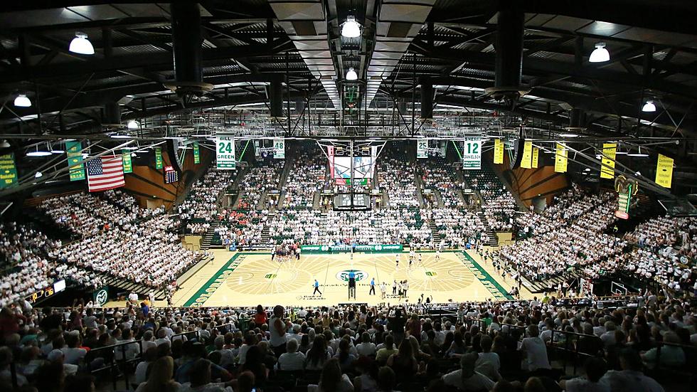 Colorado State Volleyball Welcomes Fans Back Indoors, First Time Since March 2020
