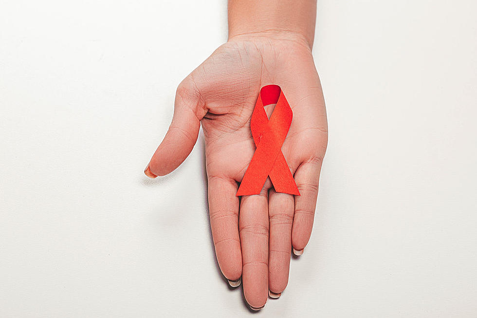 Survivor Raises Awareness About What Its Like to Live With HIV