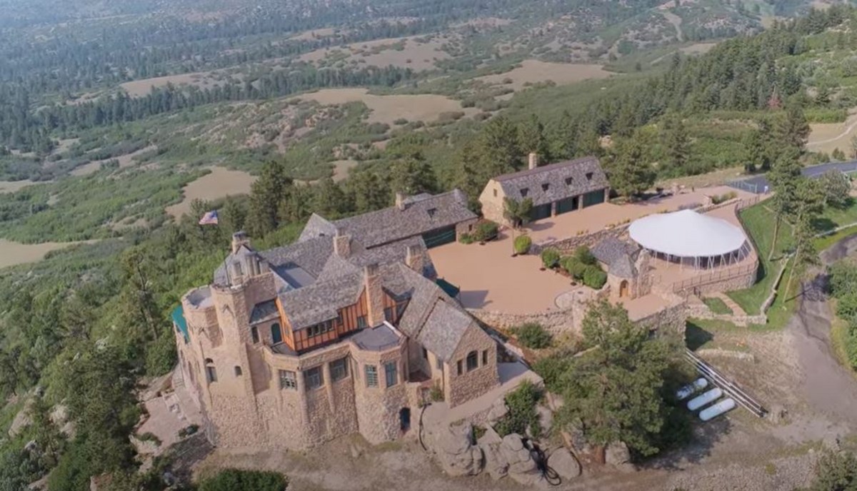 Cheyenne Ranch Colorado Get a Rare Look Inside Colorado's Cherokee Ranch and Castle