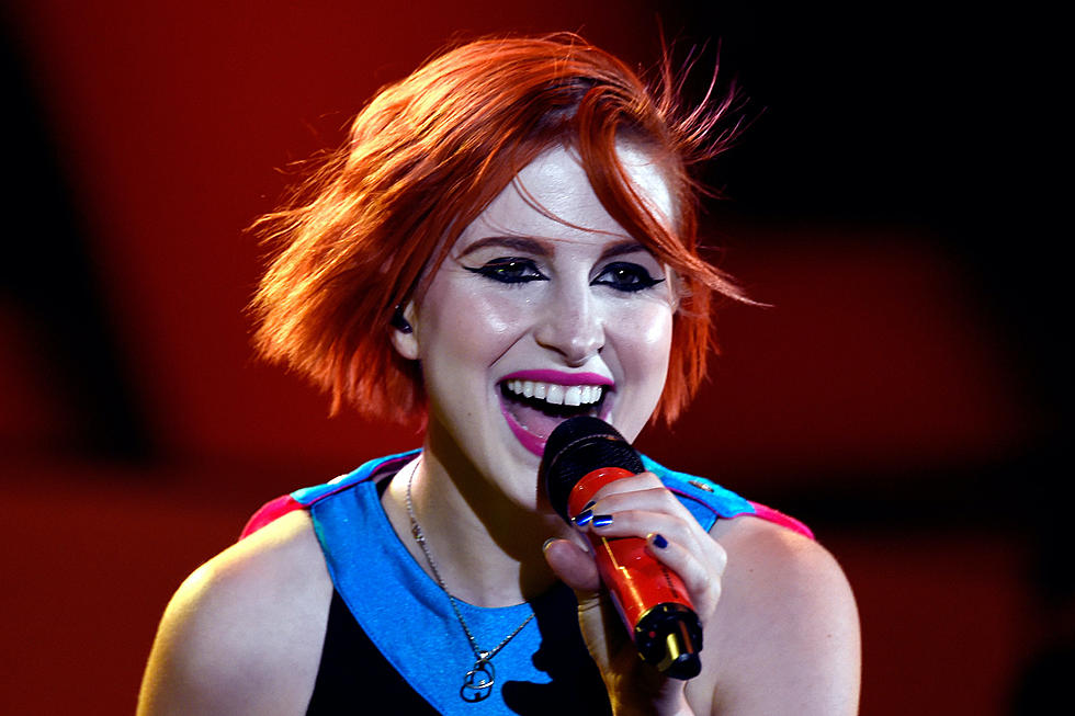 Listen to Paramore Singer Hayley Williams&#8217; First Solo Song, &#8216;Simmer&#8217;