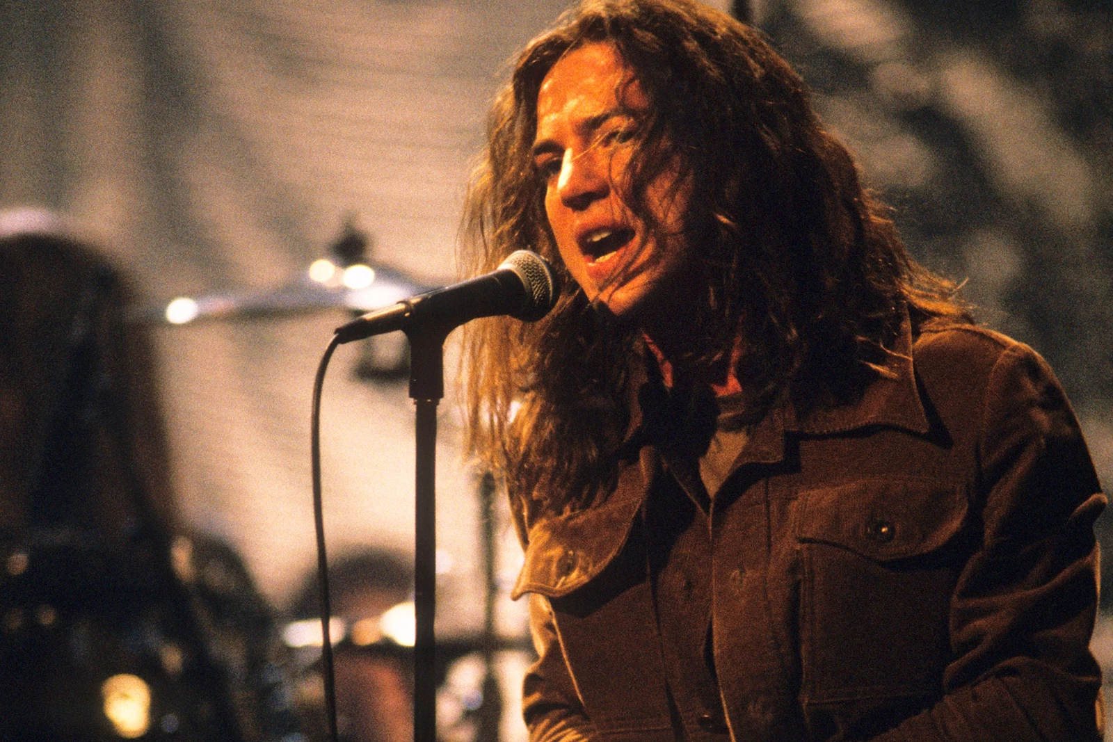 How Pearl Jam Transformed For The Early Milestone Unplugged
