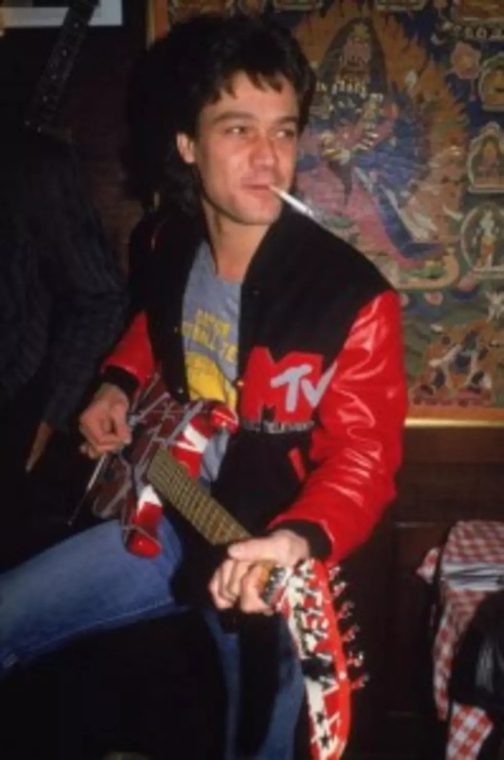 Van Halen&#8217;s Guitar Given To Smithsonian