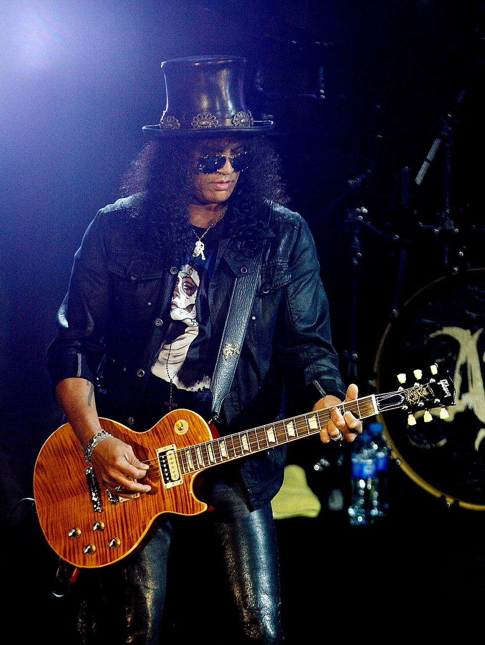 Slash Auctioning Off His Prized Possessions