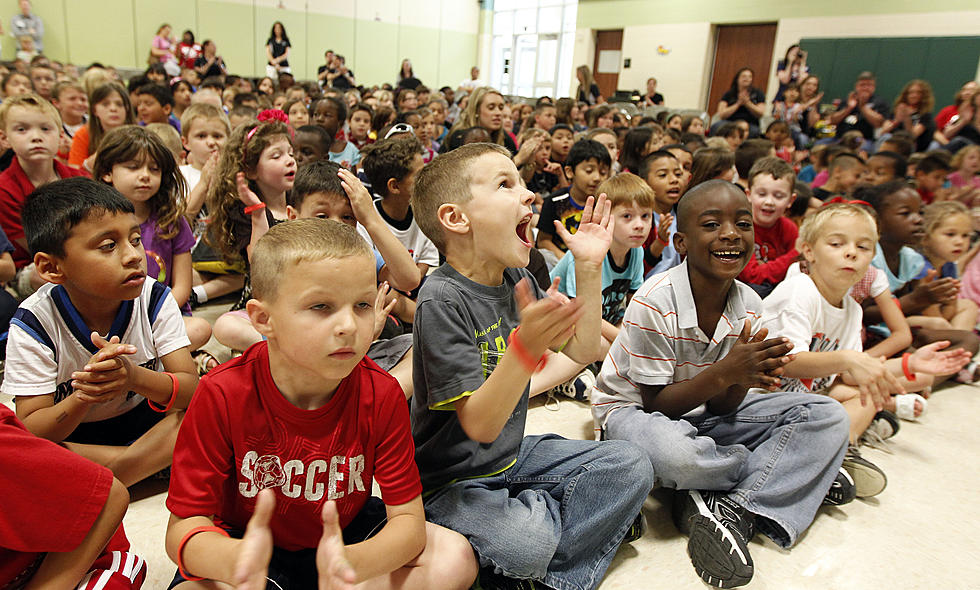 Goins Elementary School Hosts ‘Goins’ Away Party Friday Afternoon