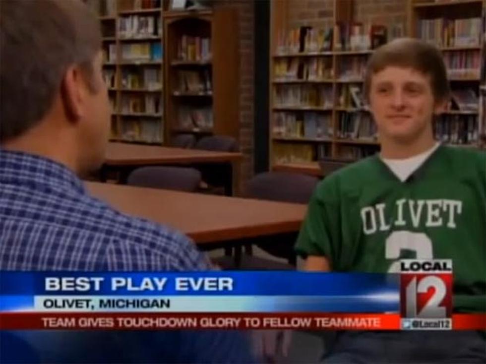 Best Play Ever, Bullying Doesn’t Stand A Chance At This School [VIDEO]