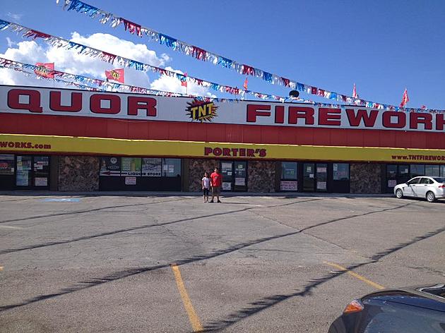 Wyoming&#8217;s Most Awesome Business: Porter&#8217;s Liquor and Fireworks Outlet in Evanston