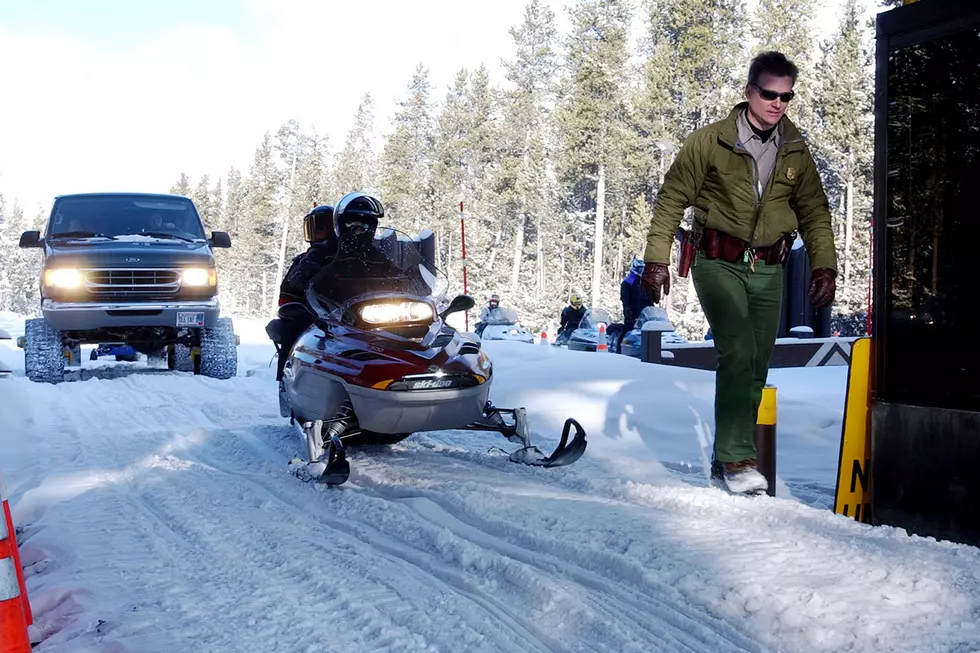 Wyoming&#8217;s Coolest Snowmobile Spots [VIDEOS]