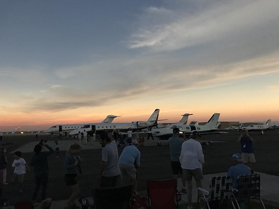 Riverton Airport Hosts Hundreds Of Tourists For Solar Eclipse [Video, Photos]