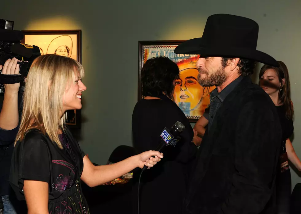 Remembering Luke Perry’s ‘8 Seconds’ At Cheyenne Frontier Days [VIDEO]