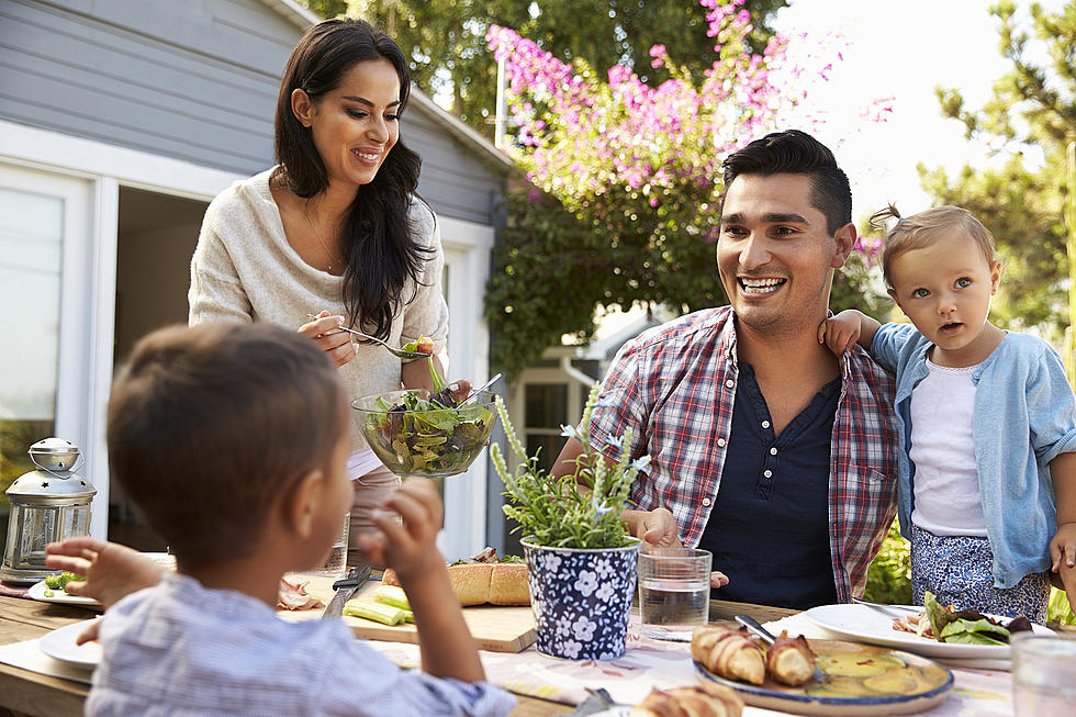 Survey Reveals One Third of Families Don’t Talk at Dinner Table