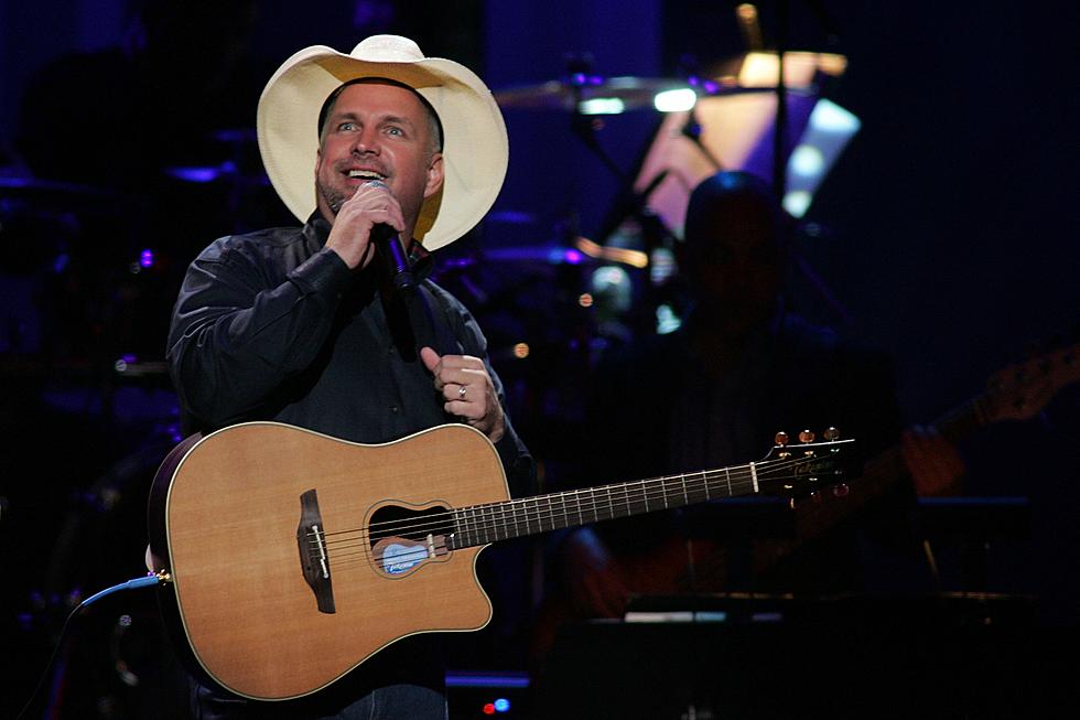 Donating Blood Could Win You Tickets to See Garth Brooks at Cheyenne Frontier Days