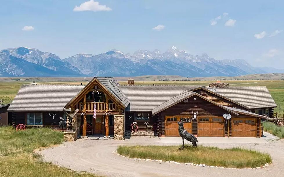 Pics of a Lavish Wyoming Mansion Bordering National Elk Refuge