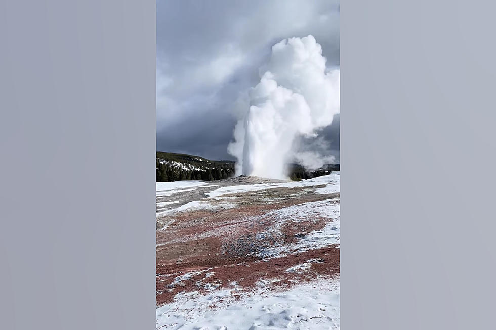 Proof that Yellowstone’s Old Faithful is Even More Epic in Winter