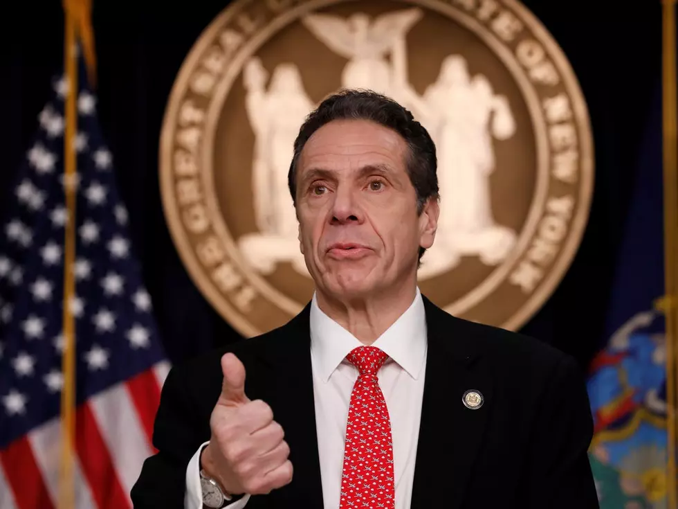 Gobernador de NY amenaza con revertir desconfinamiento por Covid-19