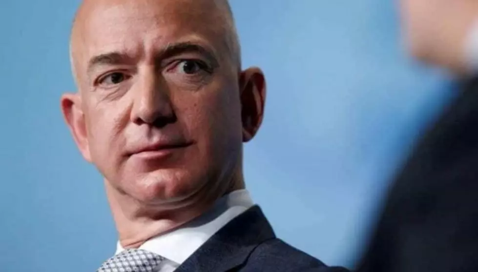 Bezos es por tercer año el estadounidense más rico (AMAZON)