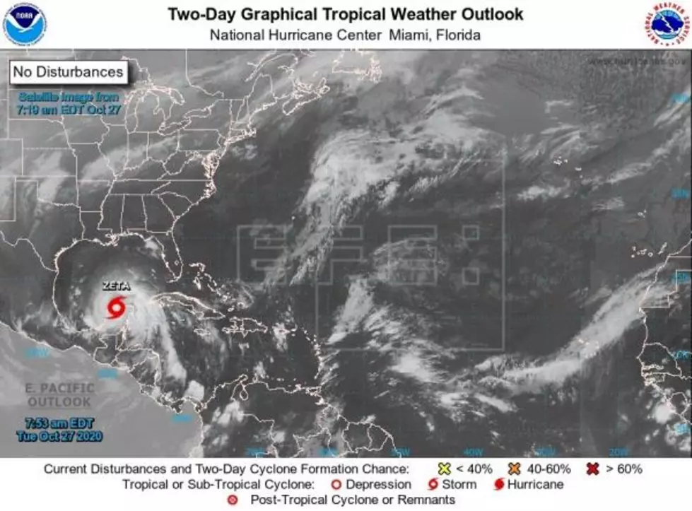 ‘Zeta’ crece a huracán en su camino a Estados Unidos