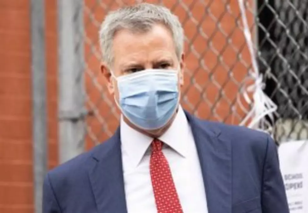 Alcalde de Nueva York amenaza con restricciones si casos Covid-19 aumentan más