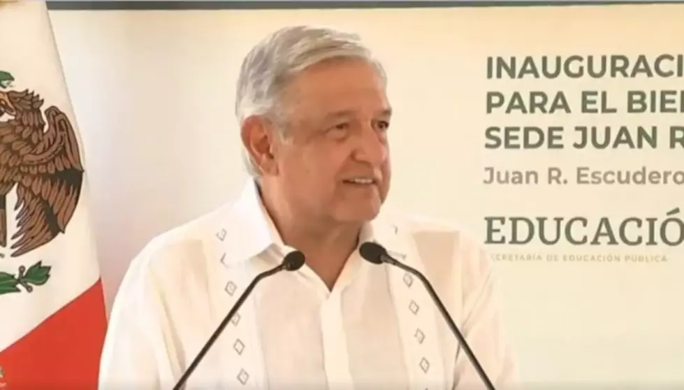 Llama AMLO gandalla a diputado morenista de Coahuila por ponerse vacuna COVID