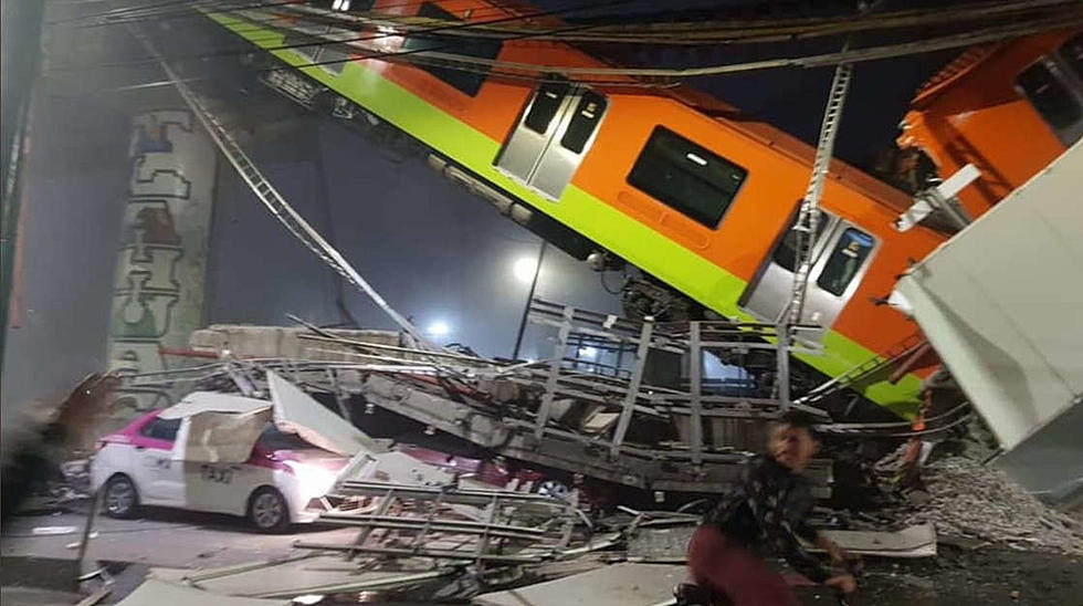 Se cae el Metro en la Cd. De Mexico, Al menos 23 muertos y cerca de 70 heridos
