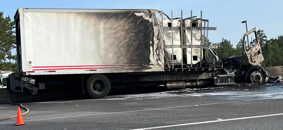 Se incendió trailer por el loop, cerca de Pilot