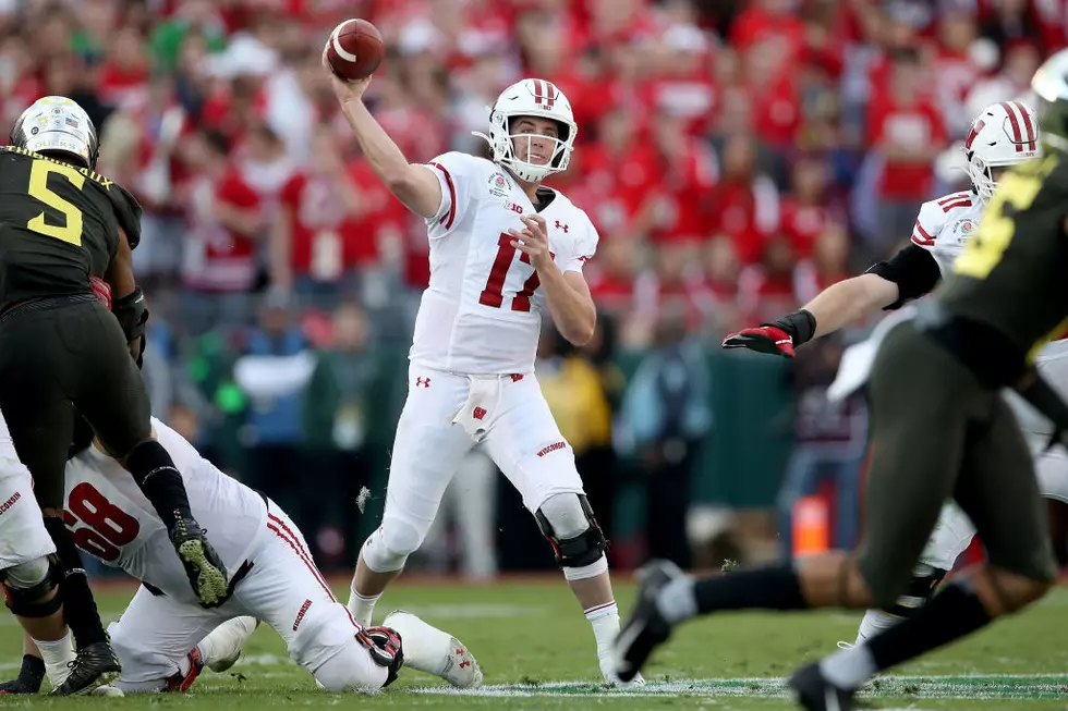 QB Coan Injures Foot While Practicing For No. 16 Wisconsin