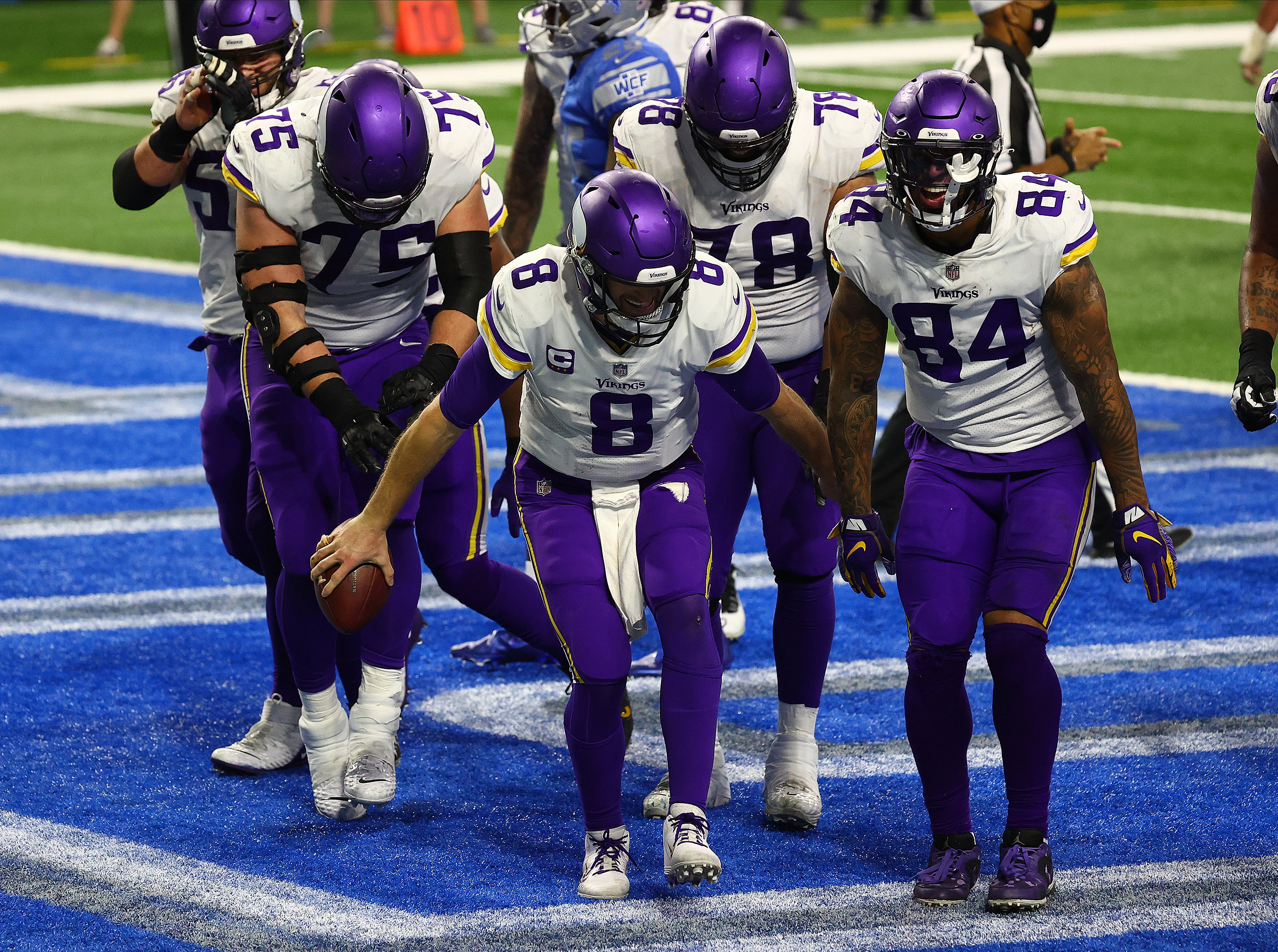 Minnesota Vikings Primetime Purple Uniforms –