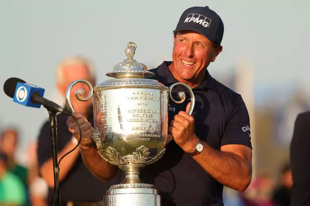 Mickelson Tries To Focus At Colonial After Historic PGA Win