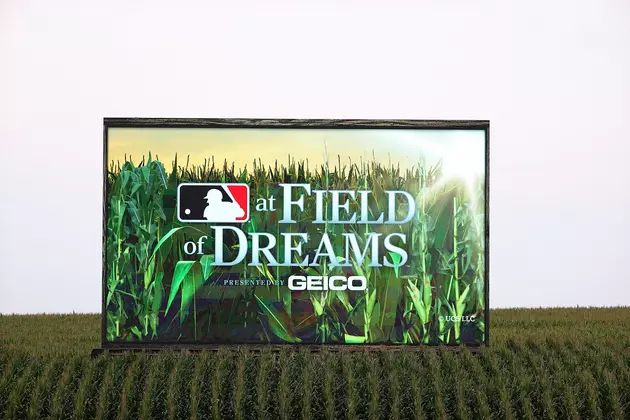 Go The Distance: Cubs, Reds Play At Iowa&#8217;s &#8216;Field of Dreams&#8217;