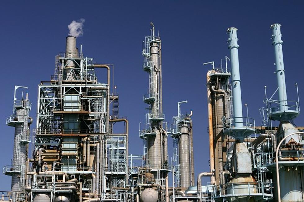 Refinery Fire Injures Worker