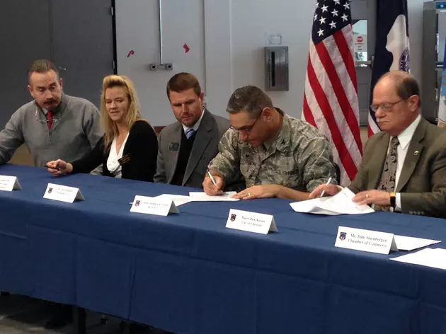 F.E. Warren Air Force Base &#038; Community Leaders Sign Partnership