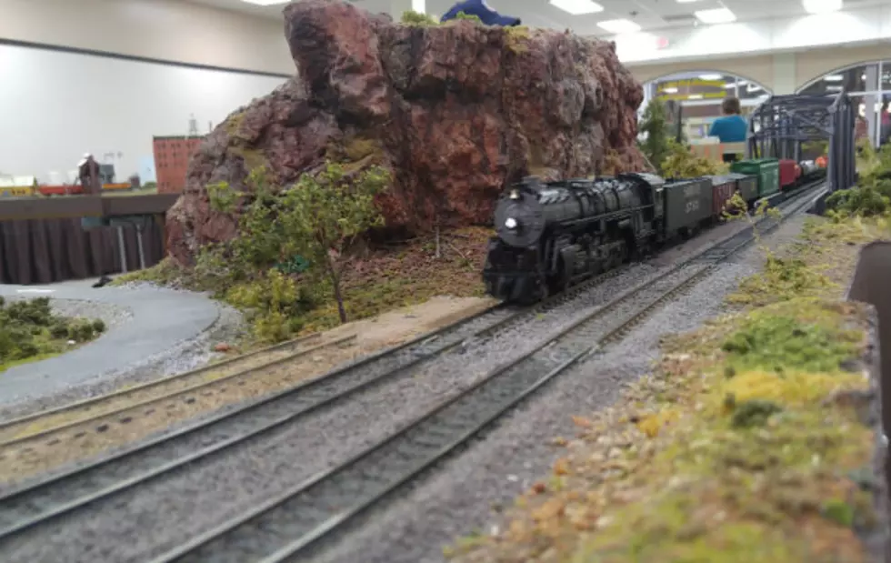 Sherman Hill Model Railroad Club Runs Trains At The Cheyenne Mall [VIDEO]