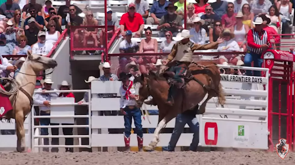 PRCA Man Bobby Welsh Helps Kids Ride With ‘Shining W’ [Video]