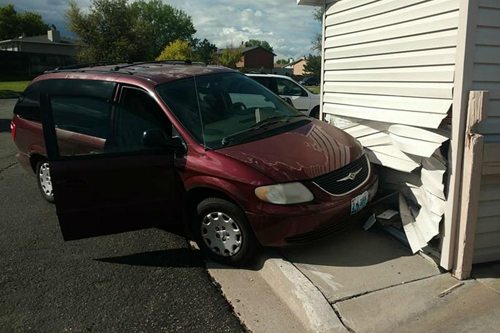 DUI Suspect Tackled, Hogtied Following Hit-&-Runs, Crash in Cheyenne