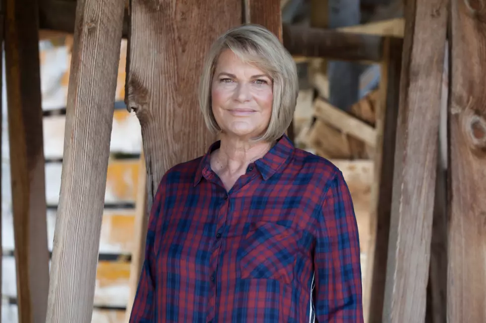 Cynthia Lummis Sworn In As U.S. Senator For Wyoming