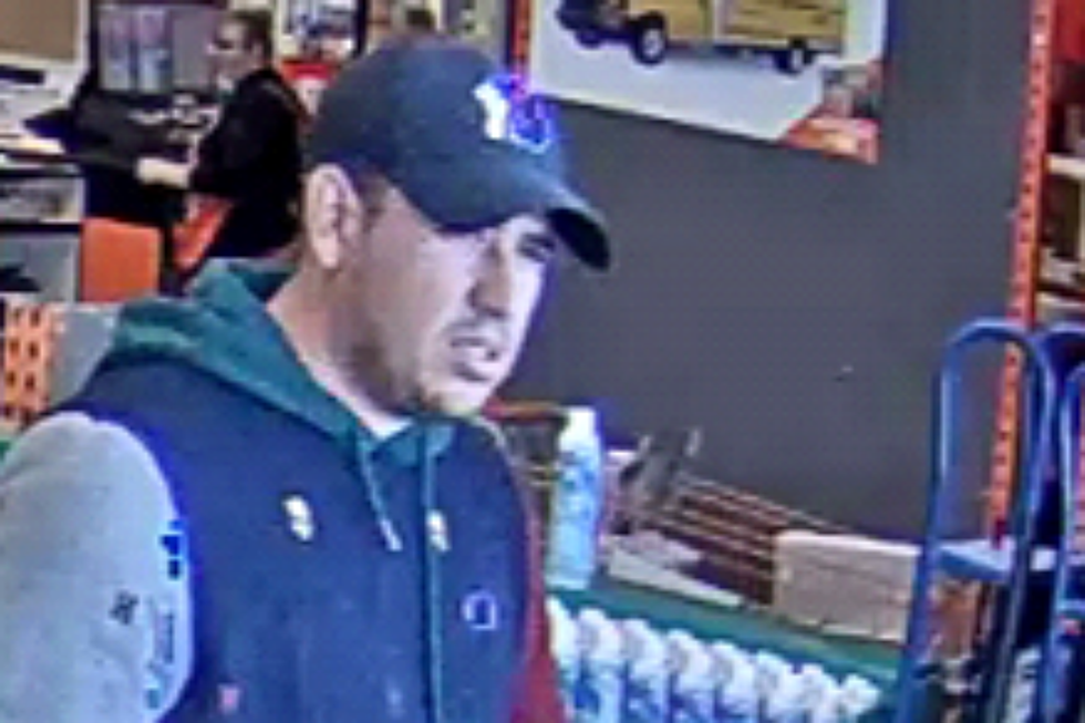 Police Release Photos in Hopes of Identifying Alleged Fraudster